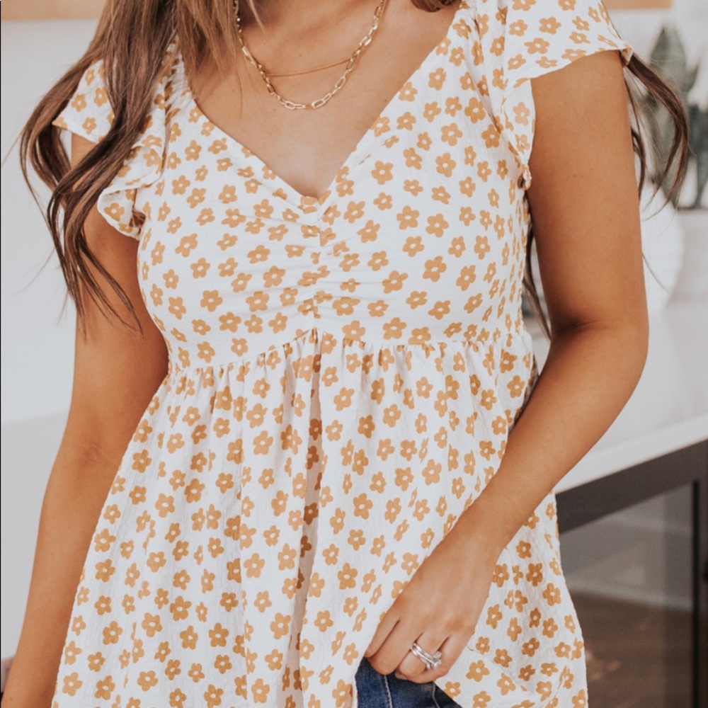 V-NECK MUSTARD FLORAL EMPIRE TOP